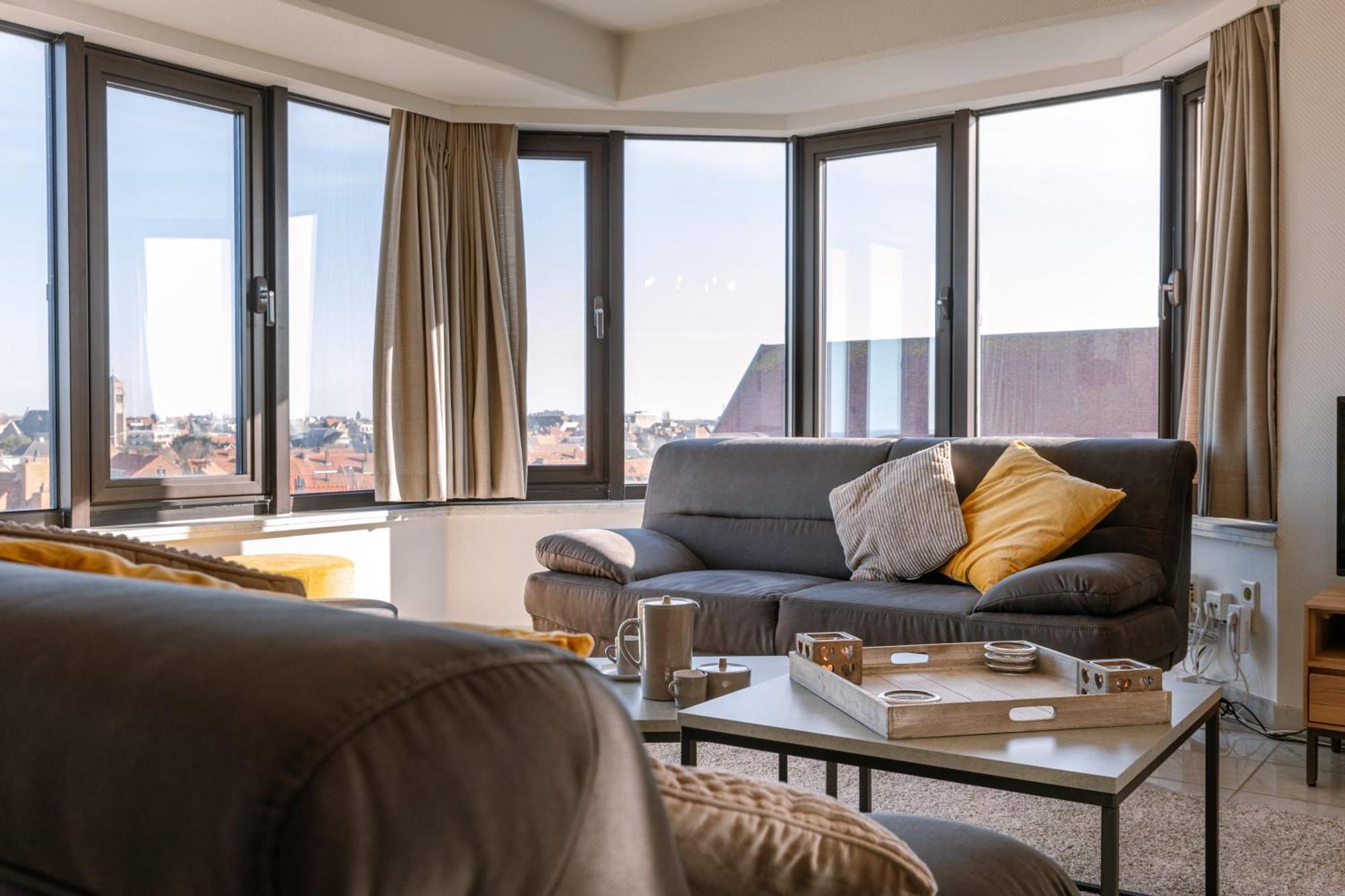 Huswell - Spacious & Modern Sea View Apartment With Garage Остенде Екстериор снимка